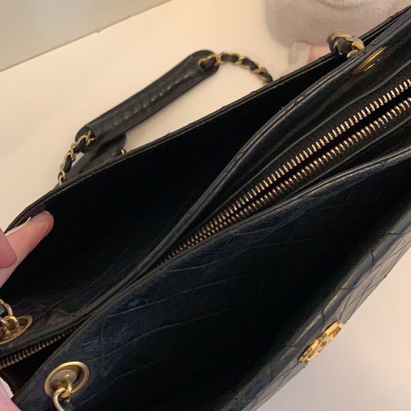 SOLD Chanel vintage shopping tote flap bag - Picture 11 of 12